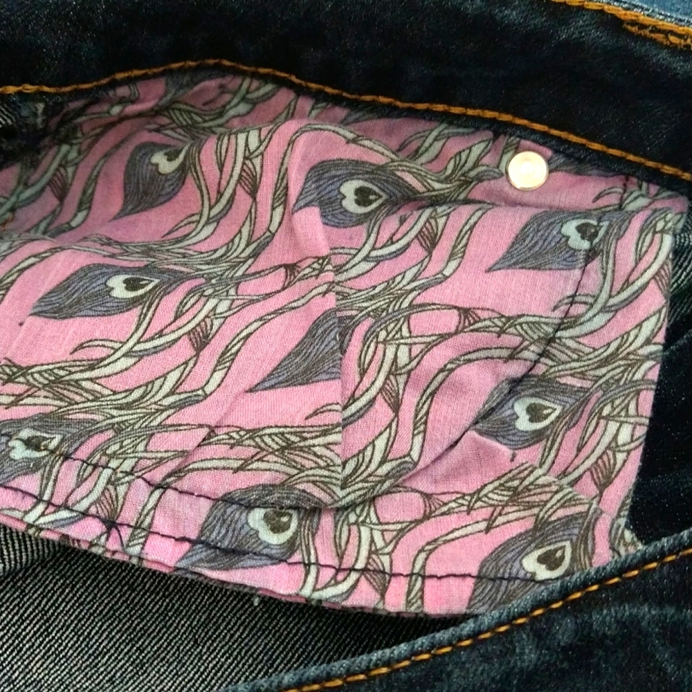 Denim - Picture 7 of 7